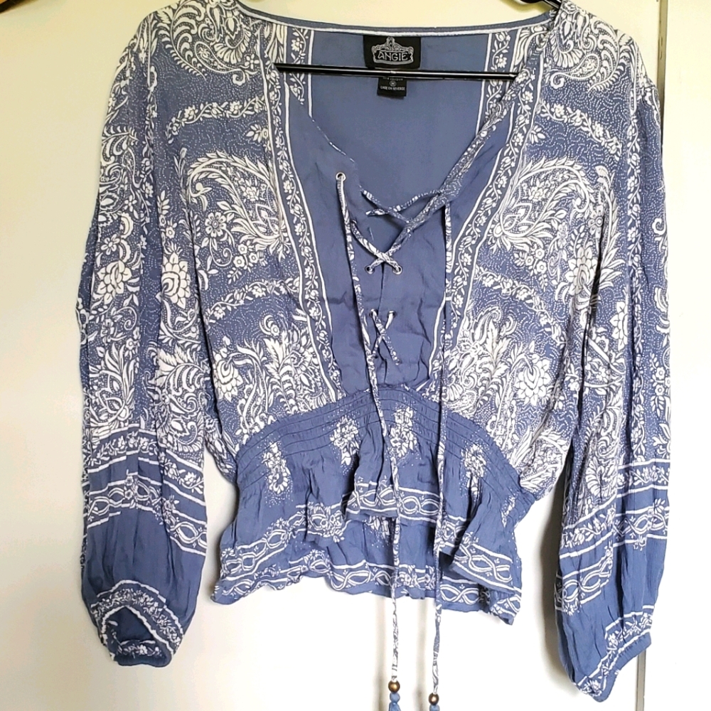 Long sleeve crop top